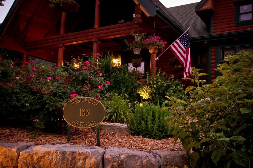 Scenic Valley Inn B&B And Event Center Manhattan Eksteriør billede
